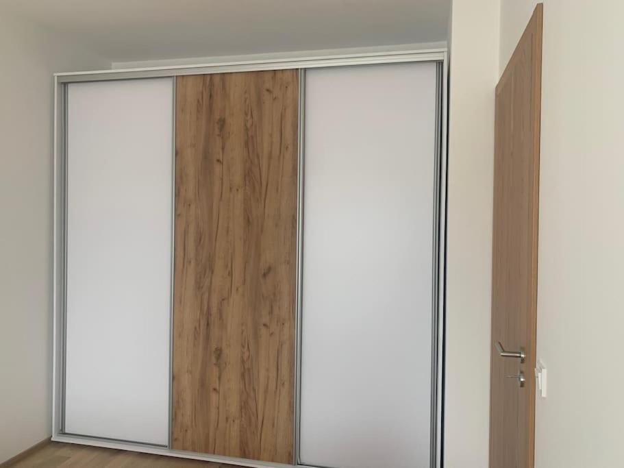 Apartmany *